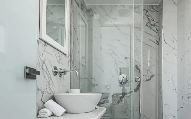Xaravgi Resort Suites