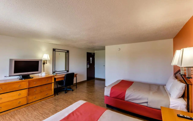 Super 8 Albert Lea Mn