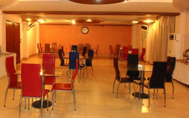 Hotel Mayfair Lahore