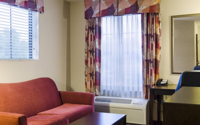 Comfort Inn & Suites Presidential