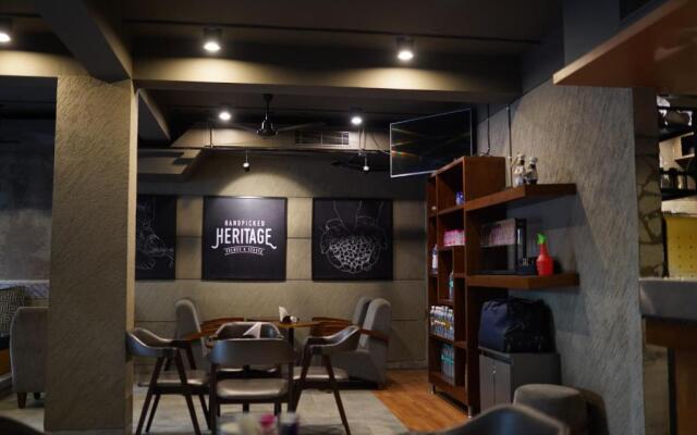 Naivara Boutique Hotel