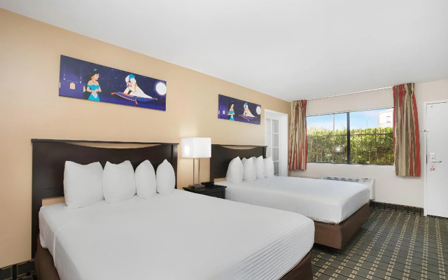 Stanford Inn & Suites Anaheim