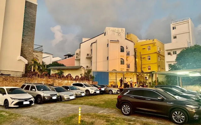 Kenting Jinjin Music Inn