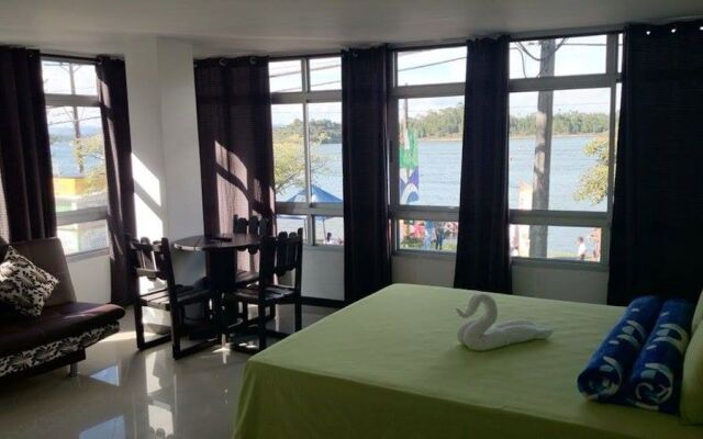 Hospedaje Cristal del Lago