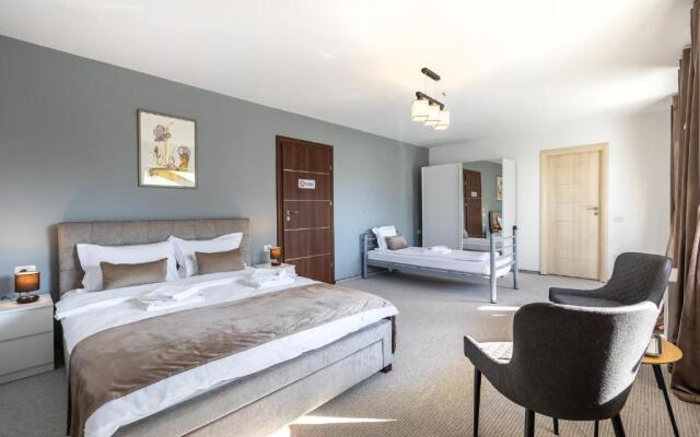 Emerald Residence