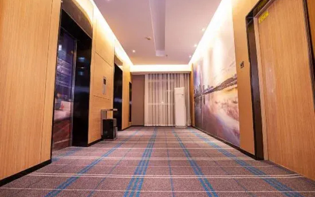 Star of Century Nanpu International Hotel