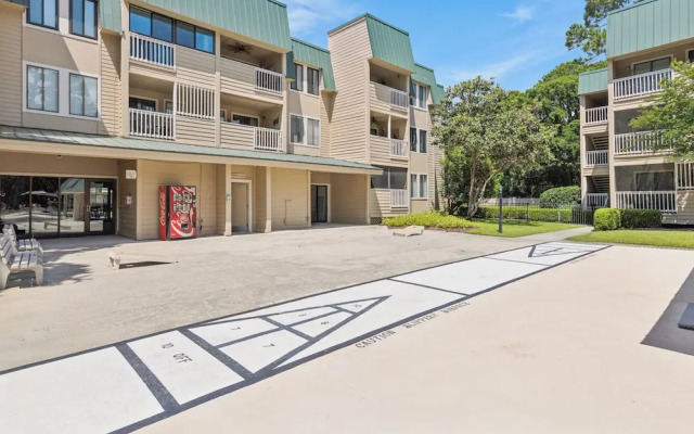 Seaside Bliss Retreat Coastal Condo for 6