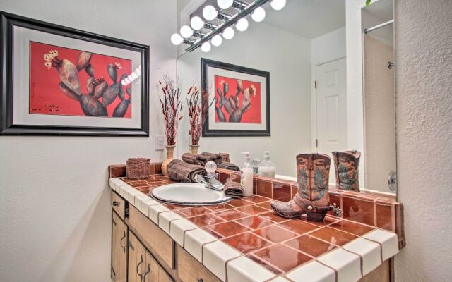 Tucson Foothills Private Estate w/ Mtn Views!