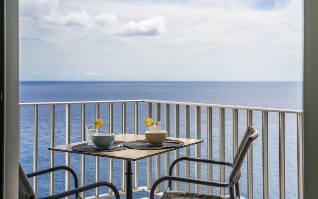 Studio With Pool and sea View - Funchal Sea View I