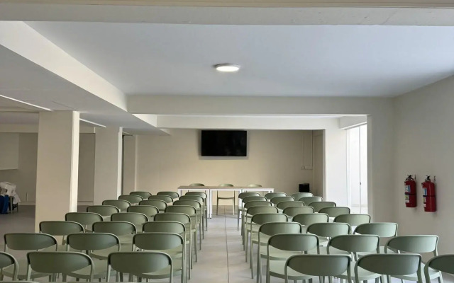 44 Vip Hotel