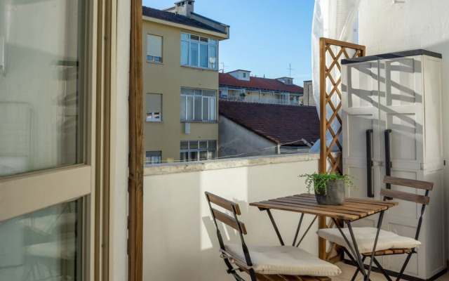 Toc-Toc Apartment a 10 min dall'Ospedale Maria Vittoria