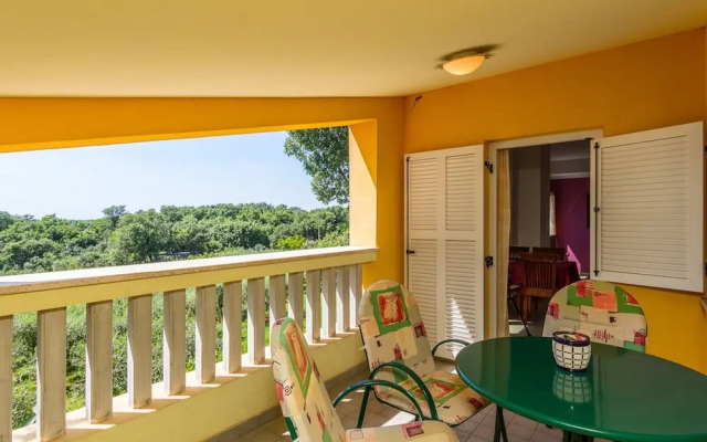 Peaceful Apartment in Pula With Swimming Pool