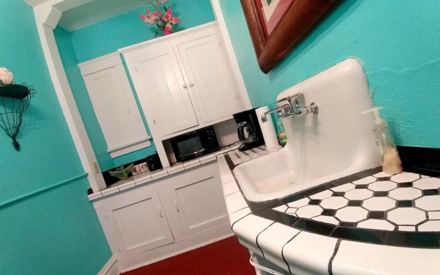 Historic Whiting Hotel Suites