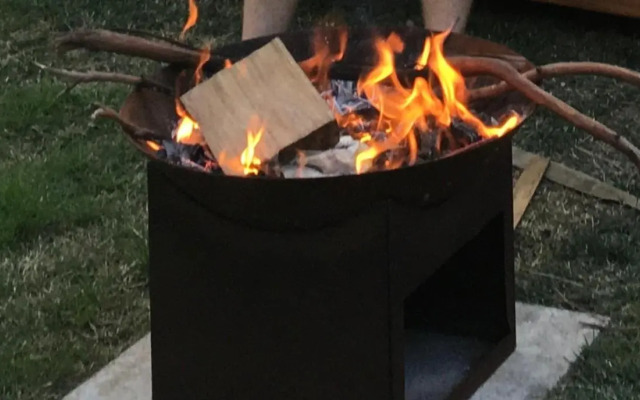 Shellharbour Beach Cottage - walk onto Patrolled beach with flags in summer