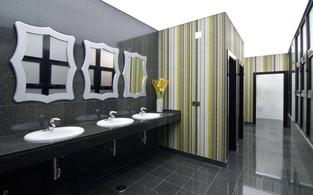 Hotel Puente Real