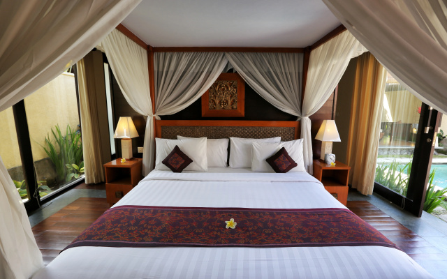 The Sanyas Suite – Guest Rooms – Kerobokan Kelod