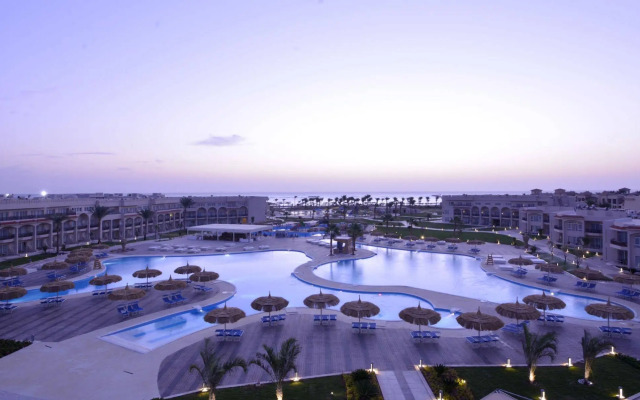 Pickalbatros Royal Moderna Resort