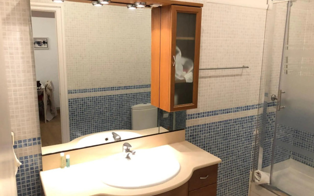 NEW! Apartment in Sarria near Metro