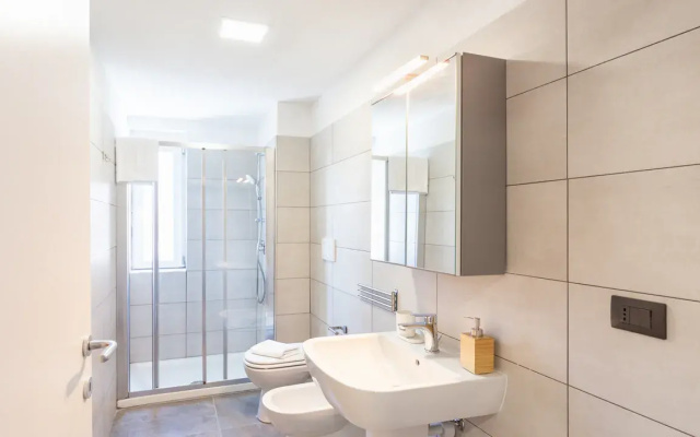 KHL apartments