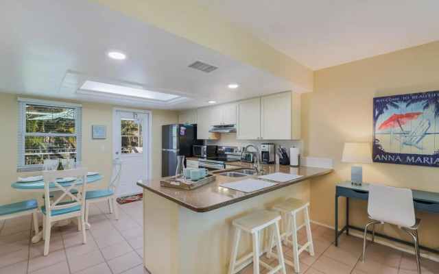 Island Hideaway East - 308B 67th