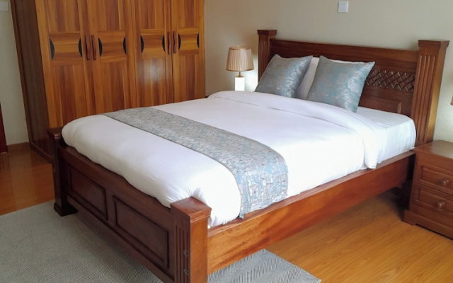 Luxurious 4-bedroom Apartment With Pool Access in Lavington