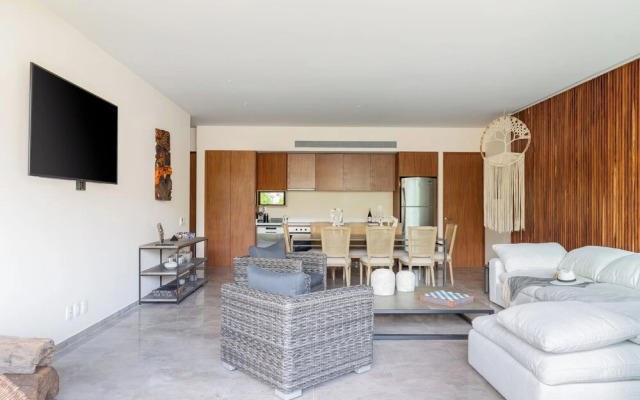 Luxury 2Bed MT D104 By Sandy Powerful
