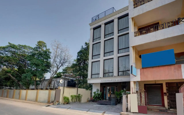 Treebo Aishwarya Grand - 4 km from Promenade Beach