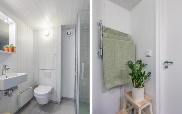 Sparkling newly built house close to city & nature