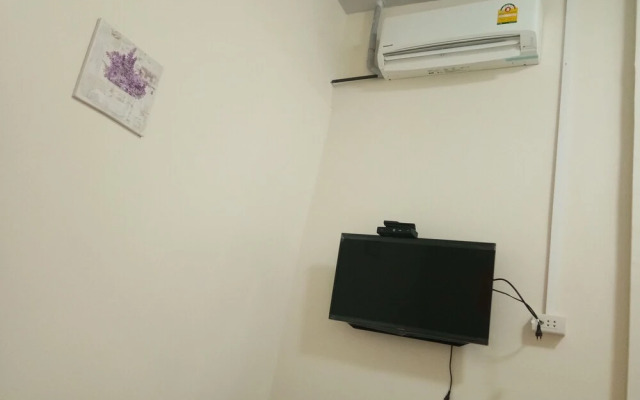 Home Room House - Adults Only