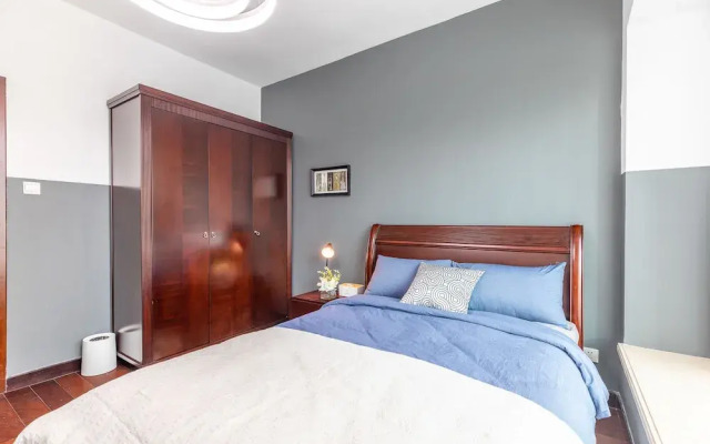 Locals Boutique Apartment Huafa Plaza 35