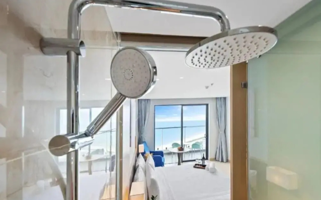 EMS HOUSE Sea View Apartment - The Arena Cam Ranh