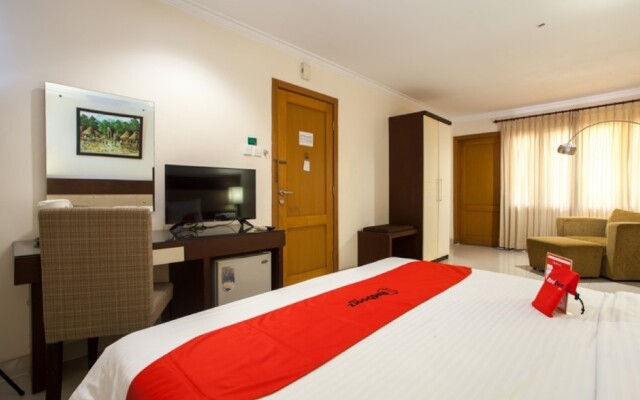 RedDoorz Premium @ Raya Nginden