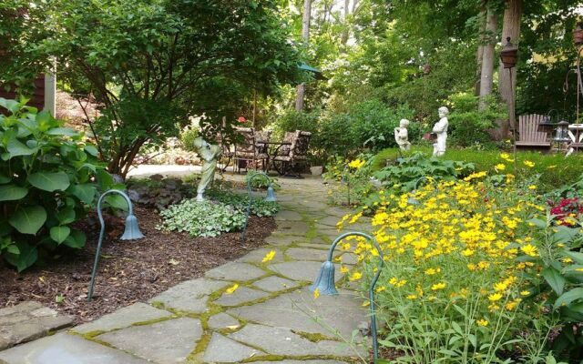 The Sleigh Maker Inn Bed and Breakfast