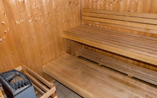 Le Bois de la Reine 32544