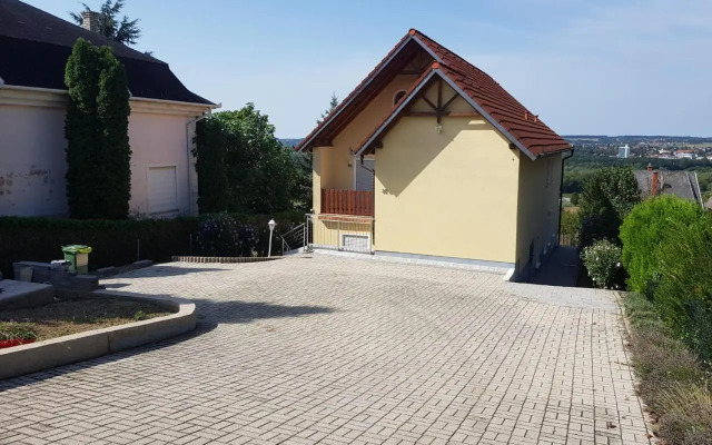 Haus Hibiskus