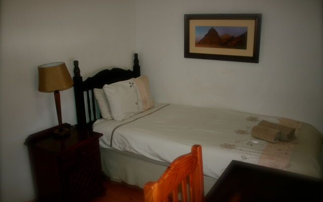 Amper Bo Guesthouse