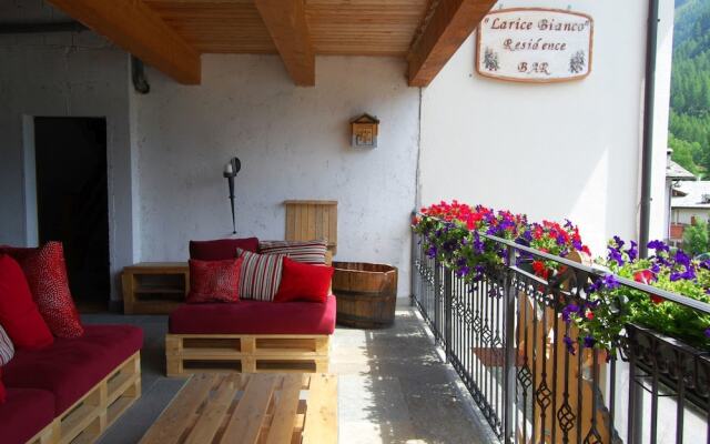 Residence Larice Bianco