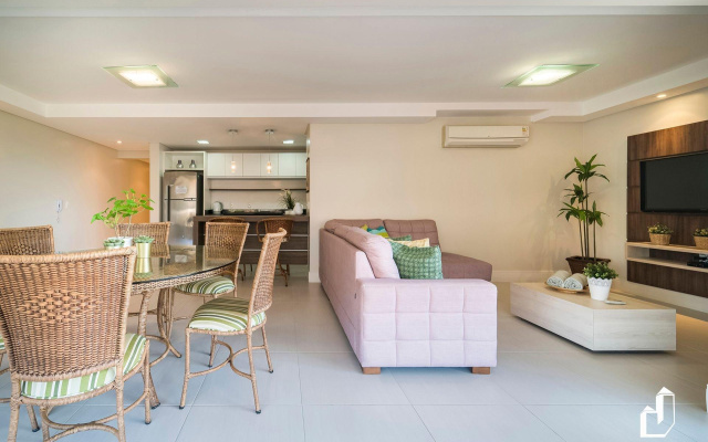 Kremer Residence   Apartamento 302: Com Todos Os Ambientes Climatizados