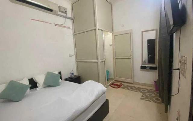 Pop 92131 Hotel Zara