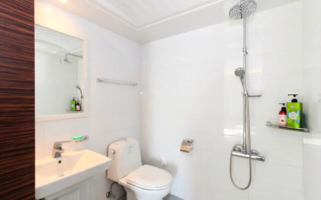 Uljin Firenze Ancient Palace Pension