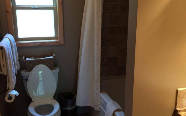 Reef Point Forest Suite