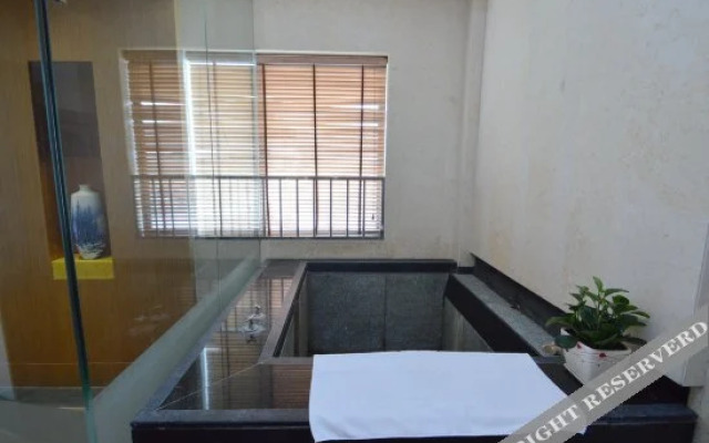 Nanjing Tangjia Yupin Hot Spring Hotel