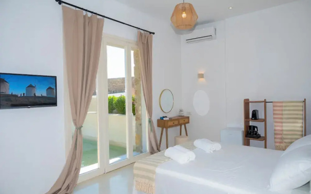 Adyton Luxury Suites & Pools Mykonos