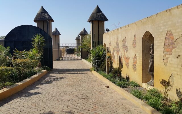 The Three Countries Estate