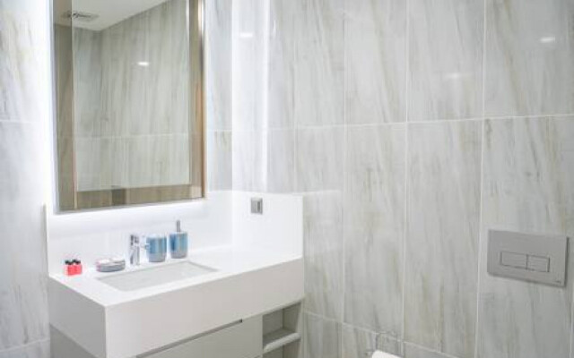 Fancy 2+1 Apt (2 bathrooms) - Core living