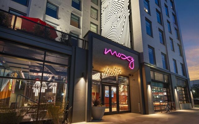 Moxy Oakland Downtown, A Marriott Hotel