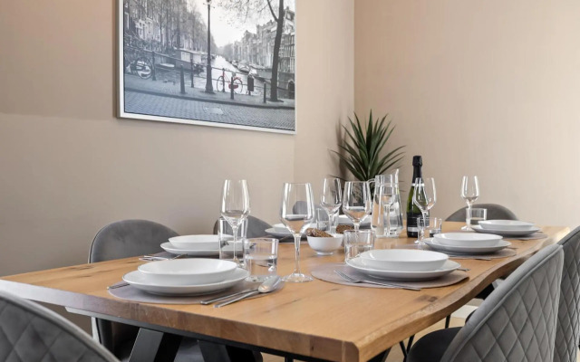 Luxury new apartment - private parking- Estepona