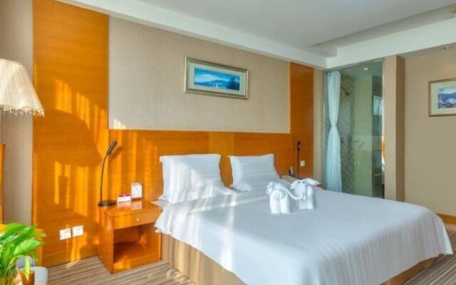 Bolt Hotel