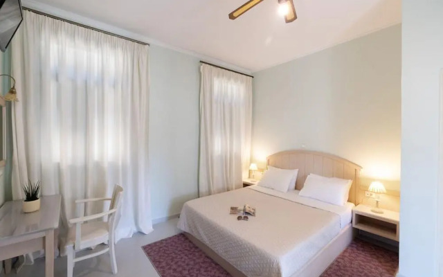 999 Luxury Hotel