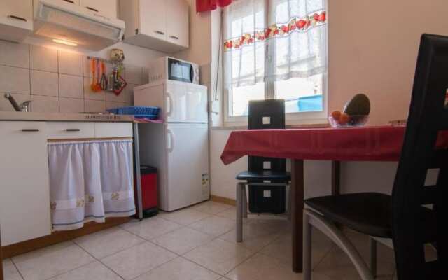 Nada - With Private Pool - SA1